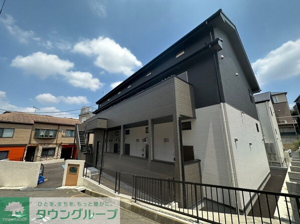 アザーレ・バモス宮前平の物件外観写真